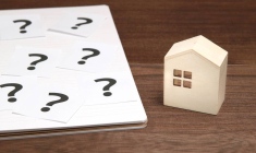 Patrimoine : comment choisir entre louer et acheter son logement ? / iStock.com - yataa