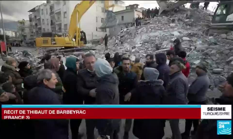 Séisme en Turquie : la course contre la montre pour retrouver les derniers survivants