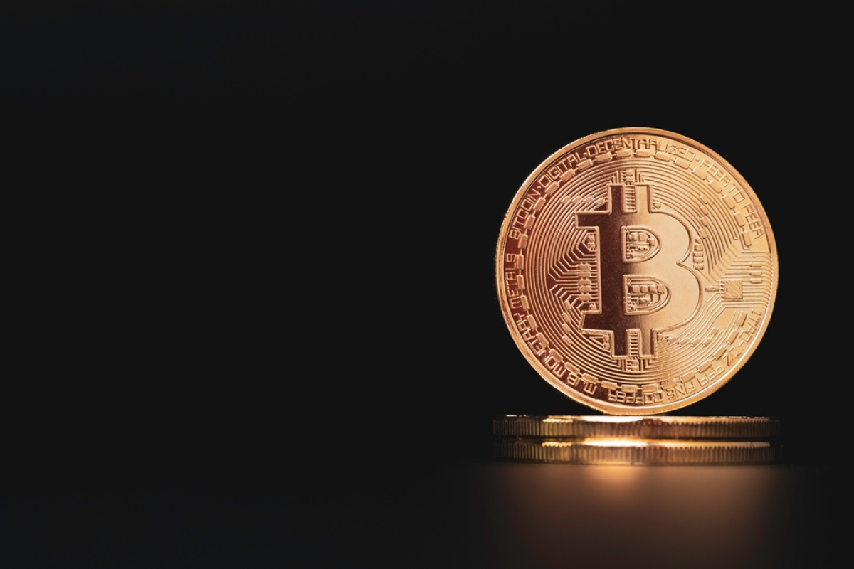 Entre les actions en hausse et les marchés obligataires qui chauffent, le bitcoin joue la carte des taux