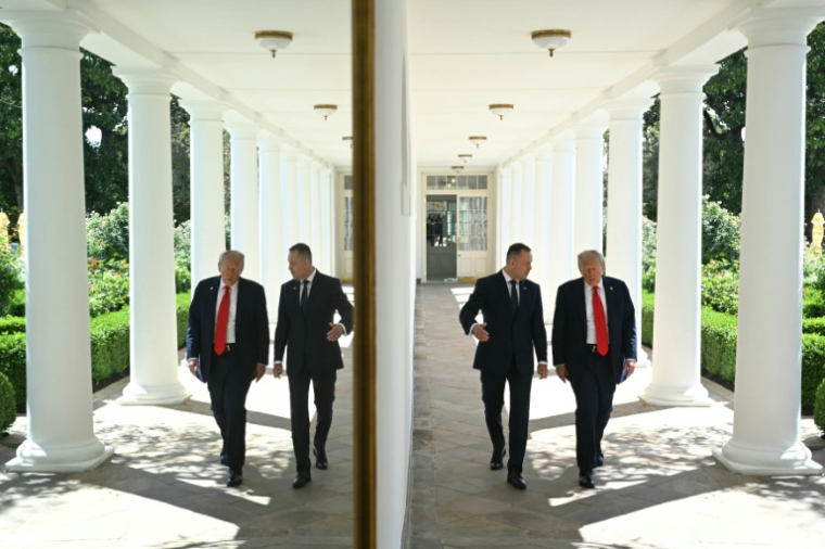 Le président américain Donald Trump et le président polonais Karol Nawrocki à la Maison Blanche le 3 septembre 2025 ( AFP / SAUL LOEB )