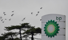 BP ACCUSE SA PREMIÈRE PERTE ANNUELLE EN UNE DÉCENNIE SUR FOND DE PANDÉMIE