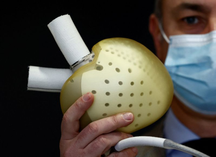 CARMAT REPRENDRA LES IMPLANTATIONS DE SON COEUR ARTIFICIEL EN OCTOBRE 2022