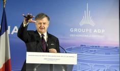 Augustin de Romanet, PDG du groupe ADP, le 3 décembre 2022 à Paris. ( AFP / ERIC PIERMONT )