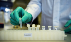 LE CANDIDAT VACCIN ANTI-COVID DE CUREVAC EFFICACE À 47%