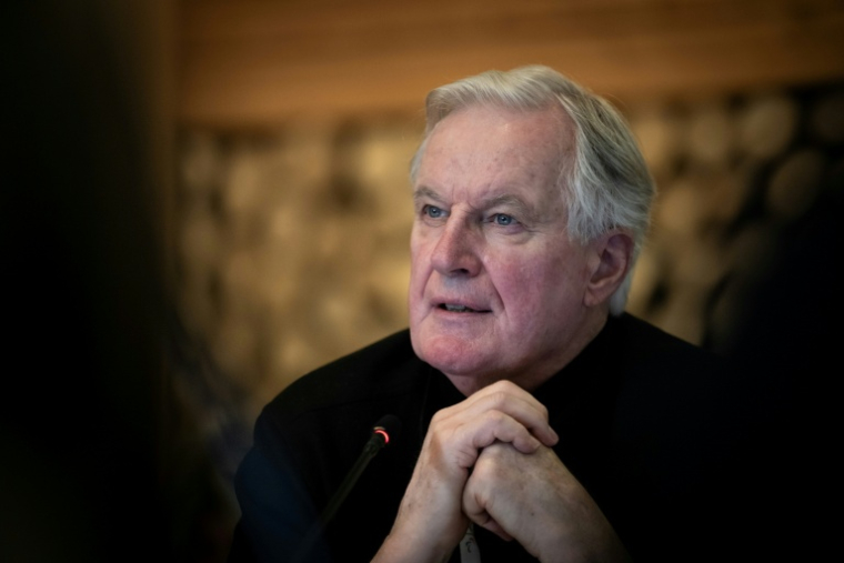 L'ancien Premier ministre Michel Barnier à Val d'Isère, le 1er décembre 2025 en Savoie ( AFP / ARNAUD FINISTRE )