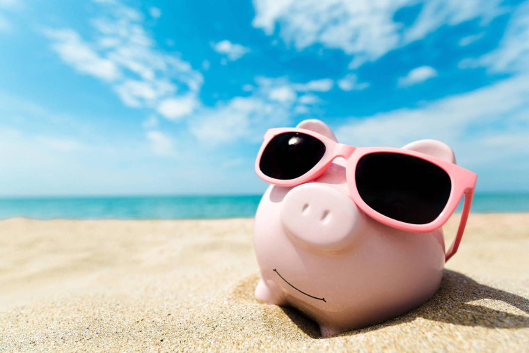 Où partir en famille sans se ruiner ? Destinations, trucs et astuces ! / iStock.com - artisteer
