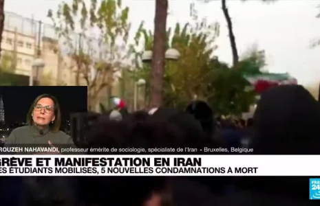 Manifestations en Iran : "le poids social des étudiants est très important"