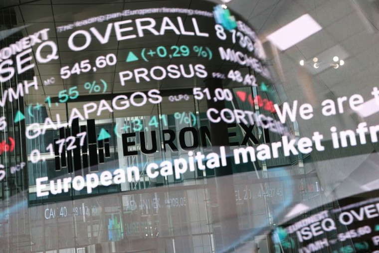 Bourse Euronext dans le quartier d'affaires de La Défense à Paris