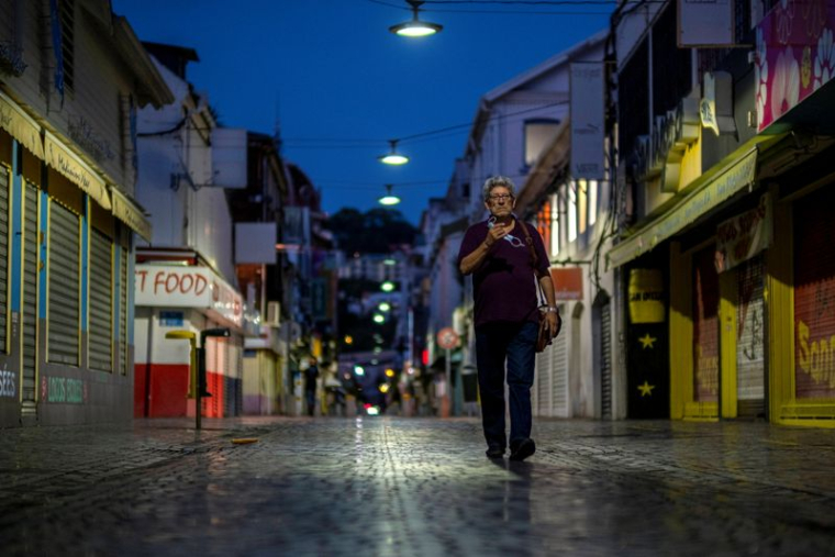 IL FAUT DONNER PLUS DE LIBERTÉ AUX OUTRE-MER, DIT BACHELOT