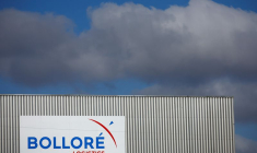 Le logo de Bollore Logisitcs à Montoir-de-Bretagne, en France