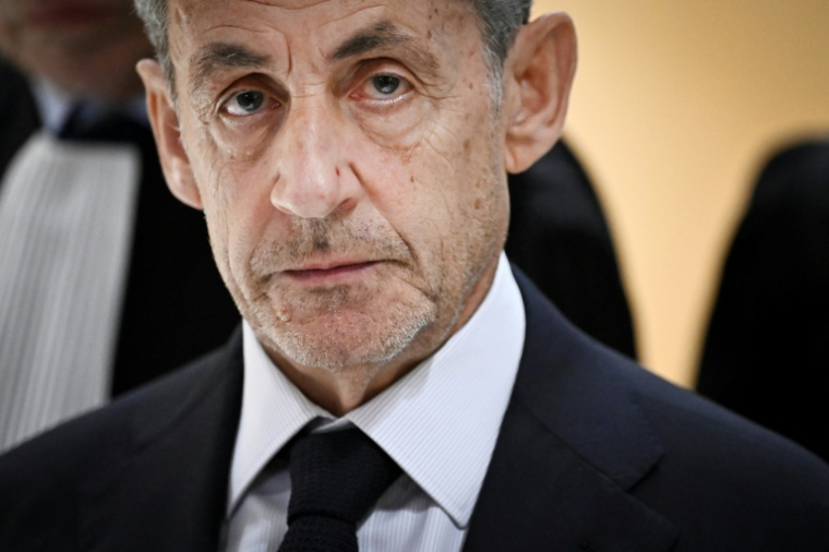 L'ancien président de la République Nicolas Sarkozy, le 25 septembre 2025, au tribunal de Paris ( AFP / JULIEN DE ROSA )