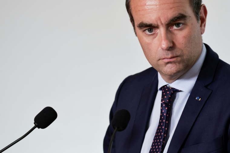 Le Premier ministre Sébastien Lecornu à Paris le 11 juin 2026 ( AFP / STEPHANE DE SAKUTIN )