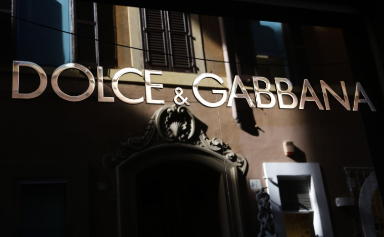 DOLCE & GABBANA LÂCHÉ PAR LES SITES CHINOIS DE E-COMMERCE