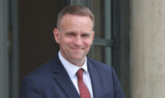 Le ministre démissionnaire de l'Industrie Marc Ferracci, ici le 3 septembre 2025 à Paris. ( AFP / Ludovic MARIN )