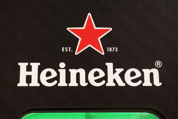 Le logo Heineken dans un supermarché de Sarajevo