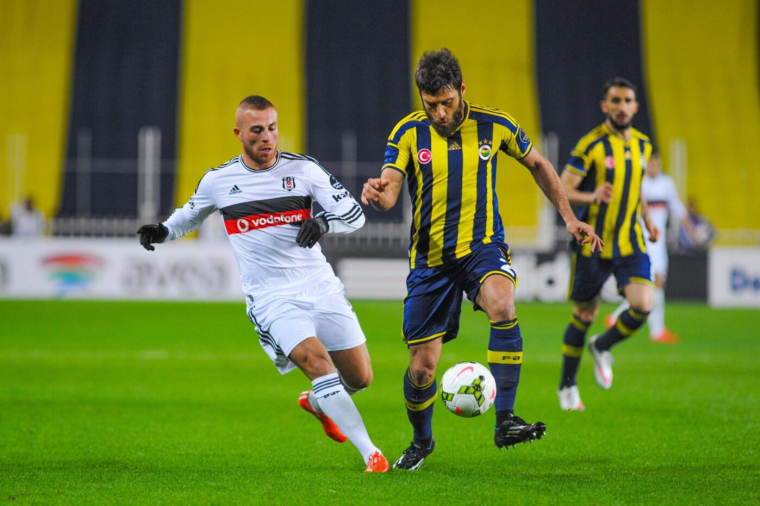 L'entraîneur des Espoirs turcs fait un malaise en plein match