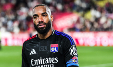 Alexandre Lacazette va quitter l’OL, Rayan Cherki lui rend un bel hommage