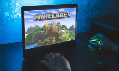 Depuis 2015, des jeux vidéo coopératifs, non violents, multijoueurs et multiplateformes sont déployés dans le cadre d'un projet pédagogique et de recherche. (crédit : Adobe Stock)