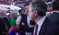 Salon de l'automobile: "il faut se secouer" face à l'invasion chinoise dit Retailleau