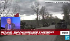 Moscou compte envoyer des soldats "volontaires" en Ukraine