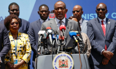 Le ministre kényan de la Santé, Aden Duale, s'exprime lors d'une conférence de presse à Nairobi le 6 octobre 2026 ( AFP / SIMON MAINA )