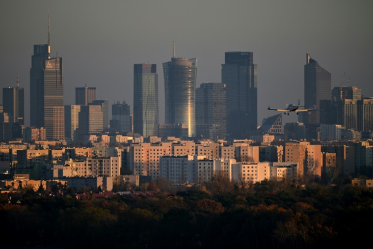 Vue partielle de Varsovie, le 6 novembre 2025 ( AFP / Sergei GAPON )