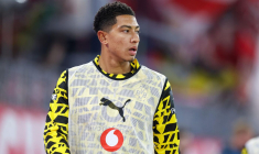 Critiqué, Jobe Bellingham trouve du réconfort auprès de son coach Niko Kovac