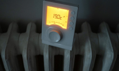 ( AFP / LIONEL BONAVENTURE )