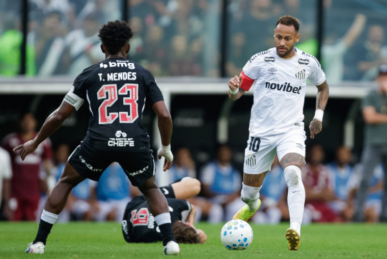 La querelle entre Neymar et Thiago Mendes continue