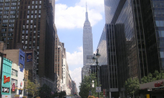À New York, la 5e Avenue n’a plus la cote (Crédit photo: Ian Gratton - Wikimedia Commons)