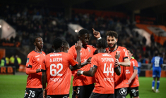 Lorient en plante quatre contre Bastia et récupère la tête de la Ligue 2