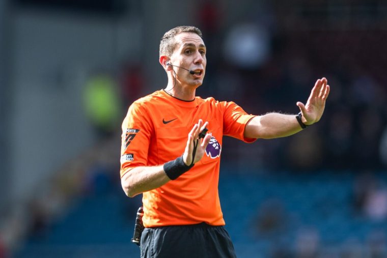 L'arbitre anglais David Coote connait la durée de sa suspension
