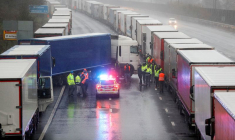 CORONAVIRUS: LA FRANCE AIDE LES BRITANNIQUES À TESTER LES ROUTIERS