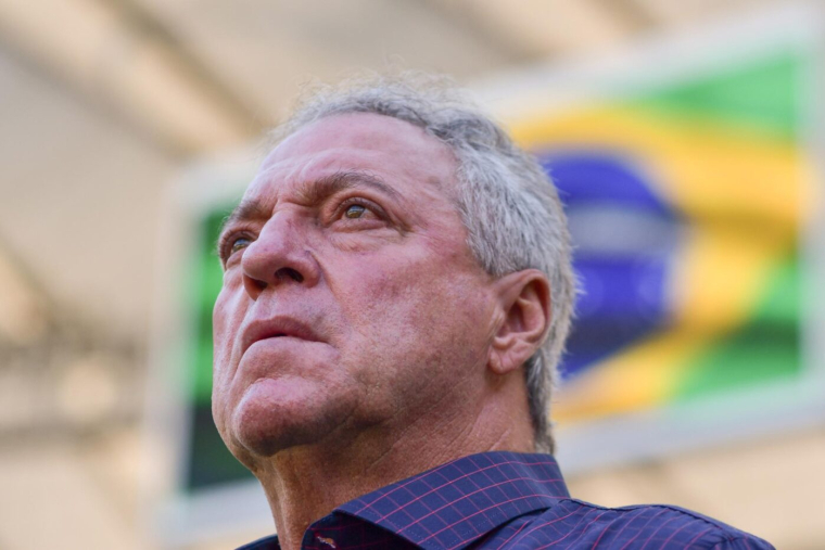 Un coach brésilien a un vrai problème avec la couleur rose