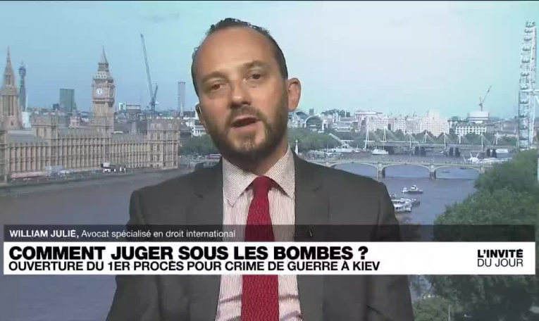Comment juger sous les bombes? "La force de ce procès c'est la résilience de l'institution judiciaire ukrainienne"