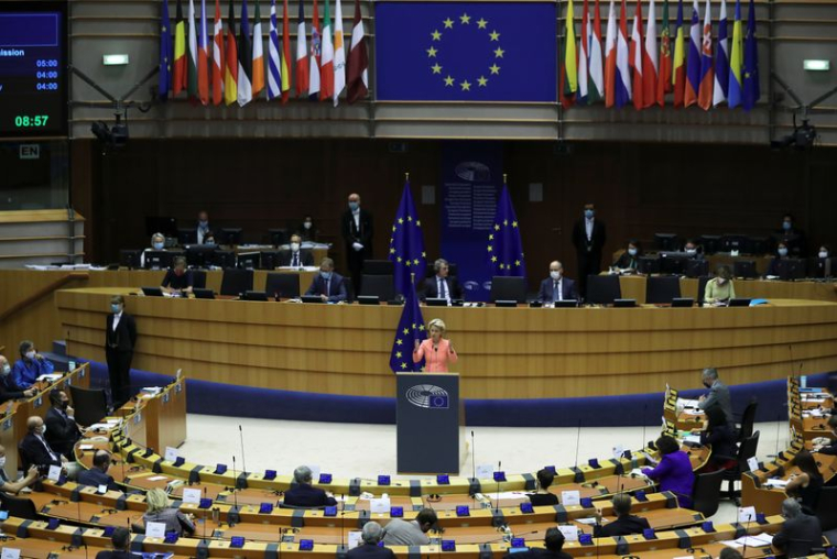 CHAQUE JOUR QUI PASSE RÉDUIT LES CHANCES D'UN ACCORD AVEC LONDRES, DIT VON DER LEYEN