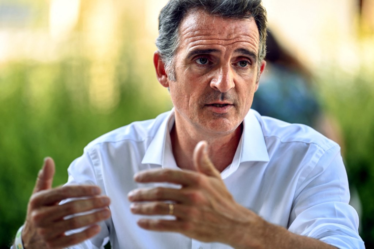 Éric Piolle à Grenoble, le 25 août 2022. ( AFP / OLIVIER CHASSIGNOLE )