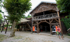 Le "Théâtre du Peuple" à Bussang, le 29 juillet 2022 dans les Vosges ( AFP / JEAN-CHRISTOPHE VERHAEGEN )