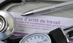 Le versement des indemnités dans le cadre d’un arrêt de travail sera limité à quatre ans à partir de 2027. (crédit: Adobe Stock)