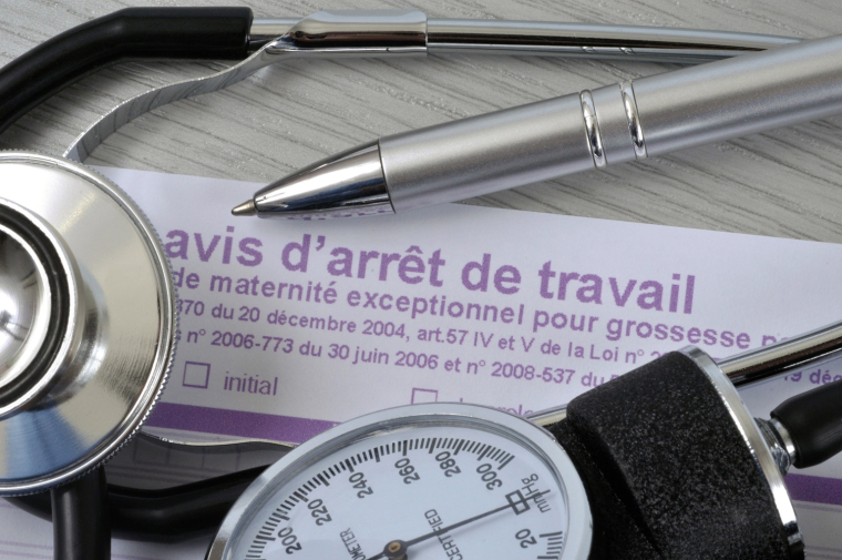 Le versement des indemnit&eacute;s dans le cadre d&rsquo;un arr&ecirc;t de travail sera limit&eacute; &agrave; quatre ans &agrave; partir de 2027. (cr&eacute;dit: Adobe Stock)