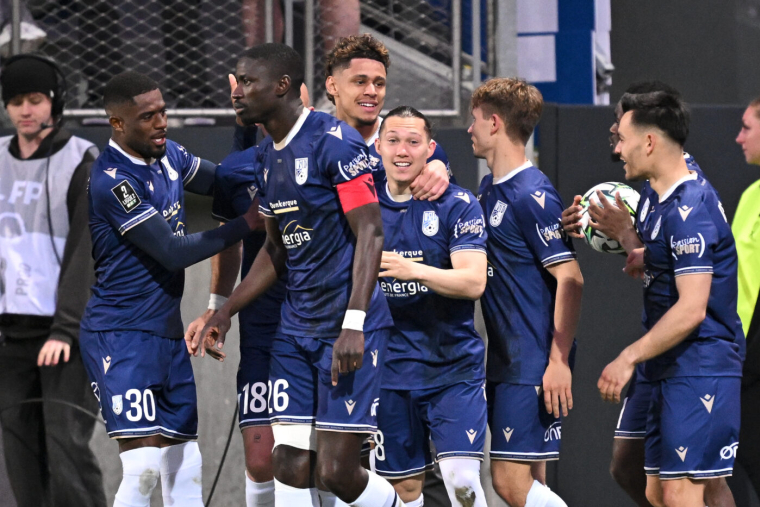 Dunkerque laisse Guingamp en Ligue 2 et se rapproche (un peu) de la Ligue 1