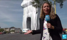 Arc de Triomphe empaqueté : l'œuvre de Christo fait déjà réagir