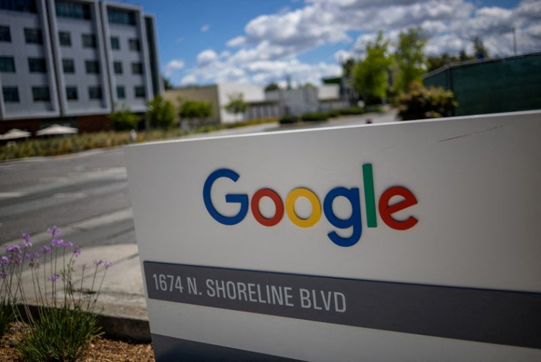 Alphabet bat les attentes au T2, accroît ses dépenses d'investissement