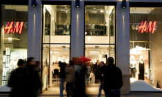 BÉNÉFICE IMPOSABLE TRIMESTRIEL DE H&M EN BAISSE MOINS FORTE QUE PRÉVU