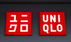 Logo Uniqlo à Varsovie