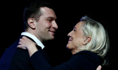Jordan Bardella et Marine Le Pen à Chalons-en-Champagne, le 18 mars 2026 ( AFP / Sameer AL-DOUMY )