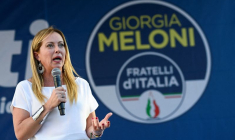 Photo d'archive de Giorgia Meloni, leader du parti d'extrême droite Frères d'Italie, lors d'un rassemblement à Milan
