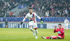 Le PSG écarte Le Mans et file en quarts