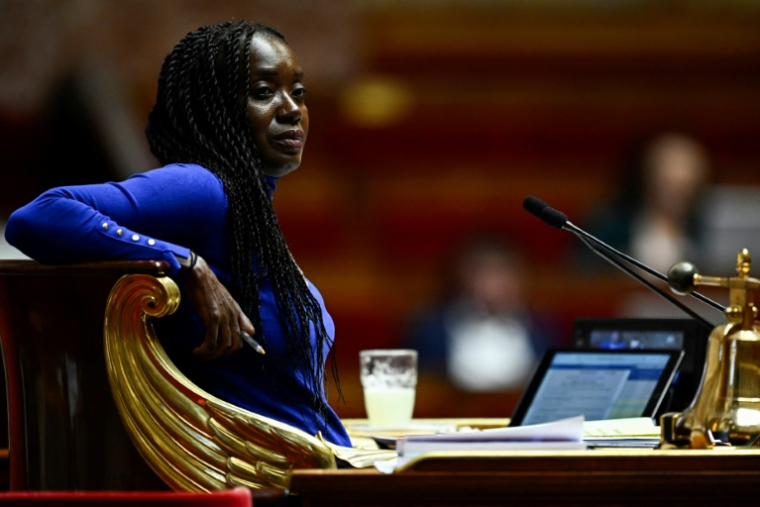 Nadège Abomangoli à l'Assemblée nationale, à Paris le 24 octobte 2024 ( AFP / JULIEN DE ROSA )