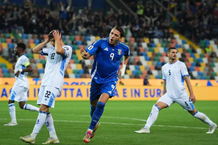 L'Italie écrase Israël